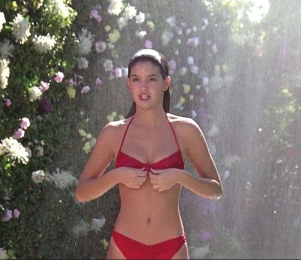 Phoebe Cates 14