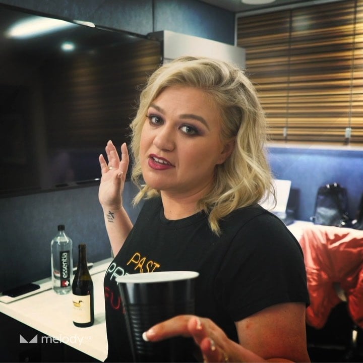 Kelly Clarkson 3