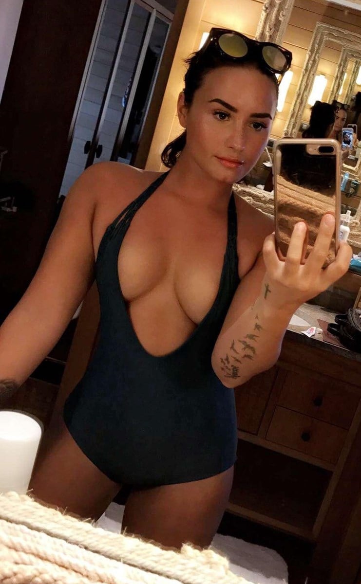 Demi Lovato 13