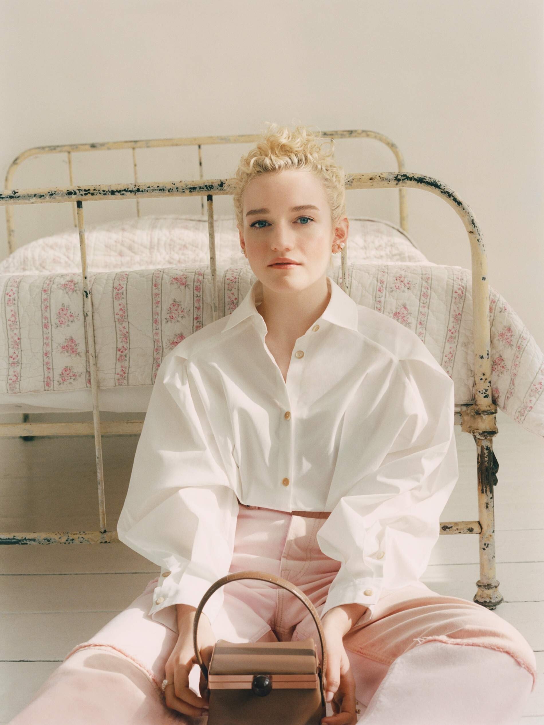 Julia Garner 19