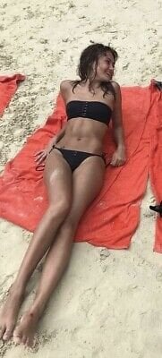 Leaked Ella Purnell Bikini Vacation Paparazzi Pics 9