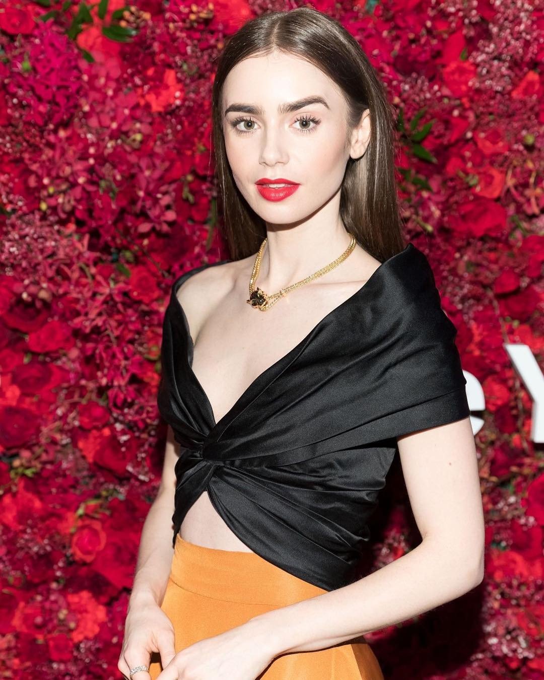 Lily Collins sexy photos 40