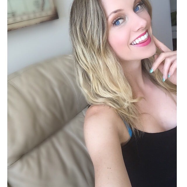 Nicole Arbour 60