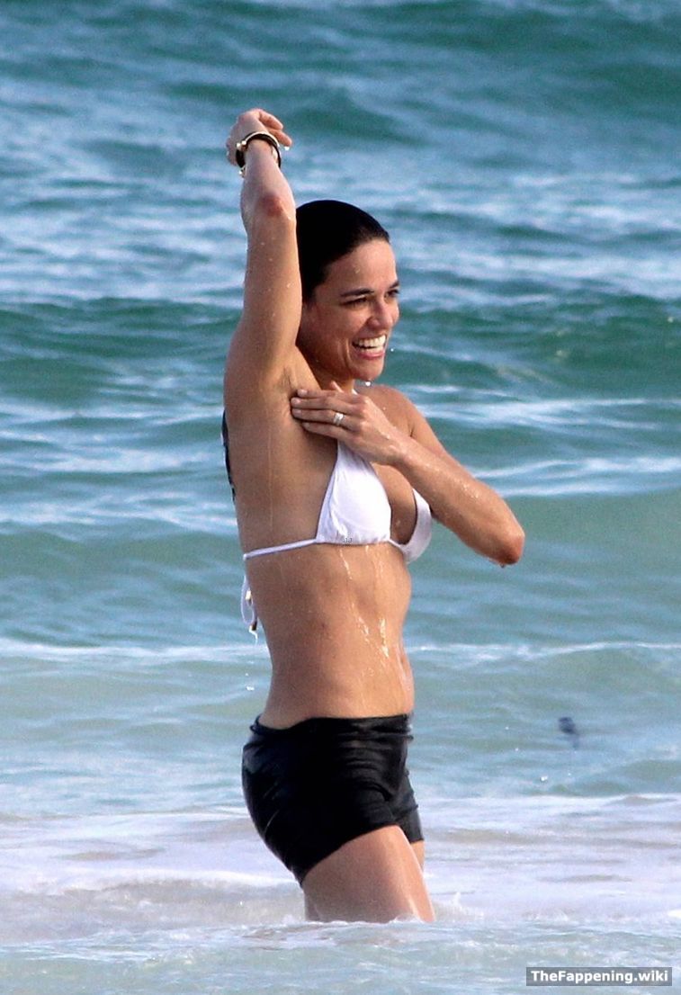 Michelle Rodriguez 33