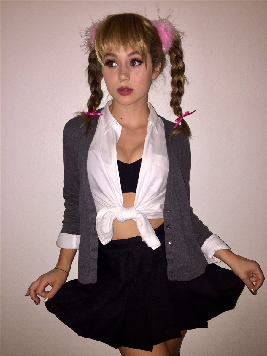 Brec Bassinger 4