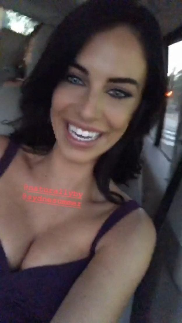 Jessica Lowndes 32