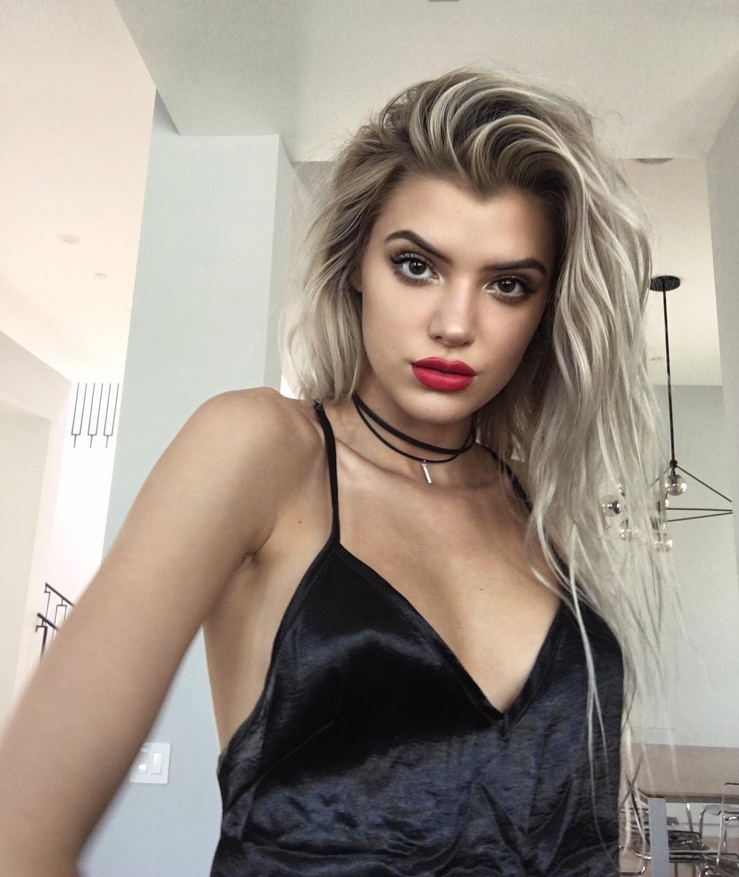 Alissa Violet 18