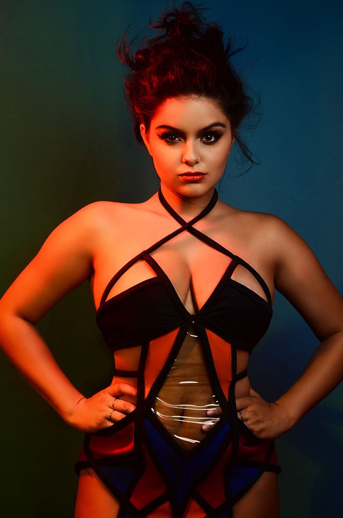 Ariel Winter 160