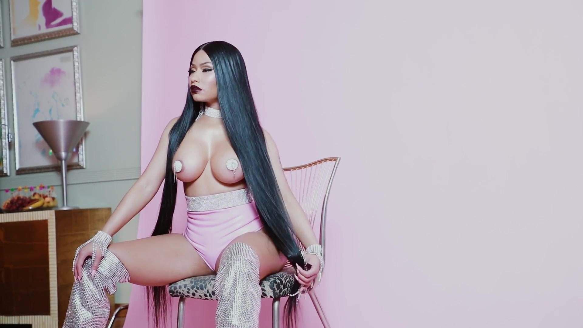 Nicki Minaj 183