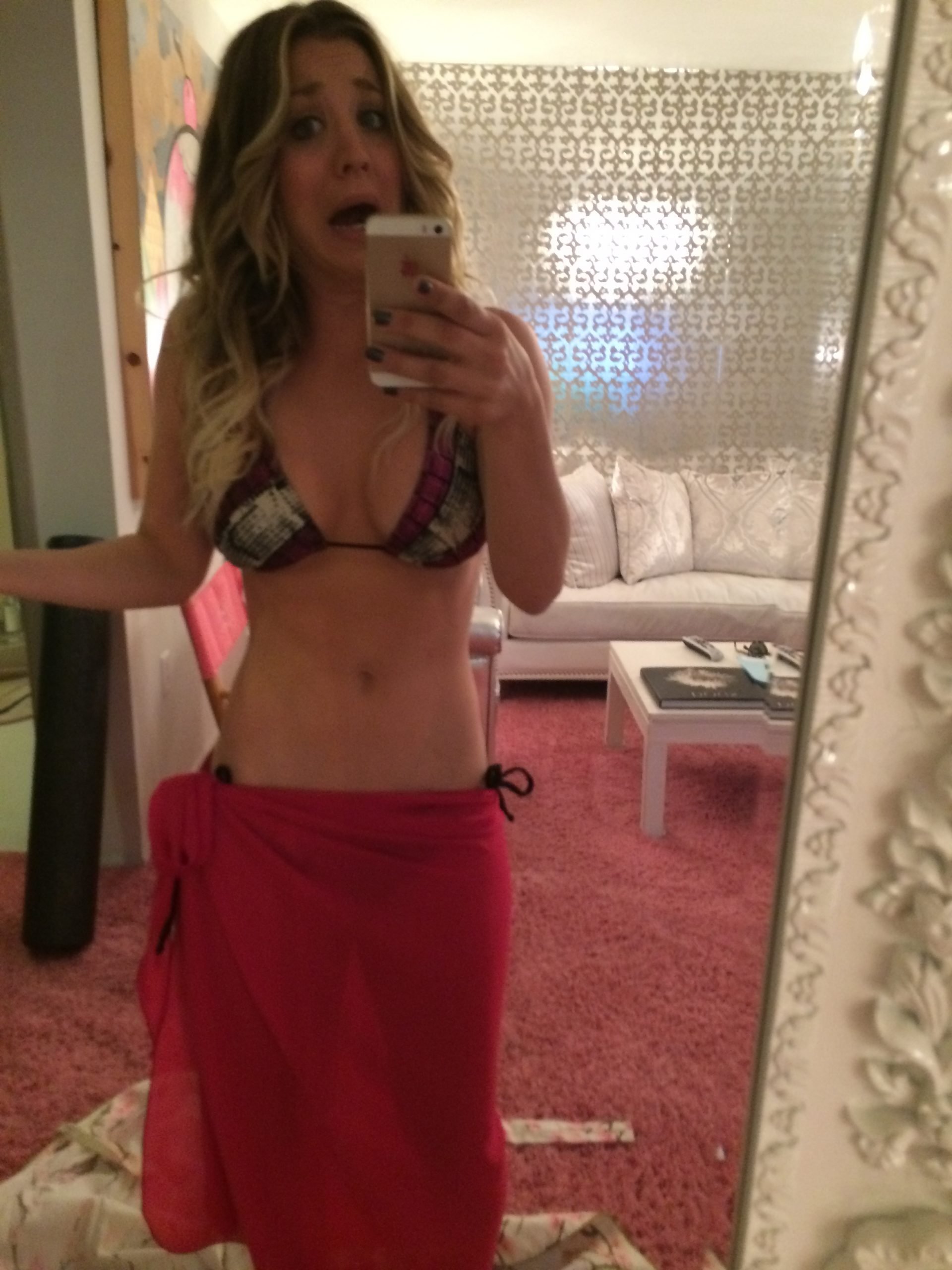 Kaley Cuoco 19