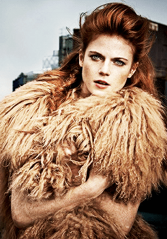 Rose Leslie 13